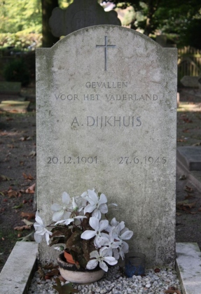 Grafsteen van Arnoldus Dijkhuis