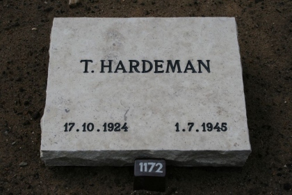 Grafsteen van Teunis Hardeman