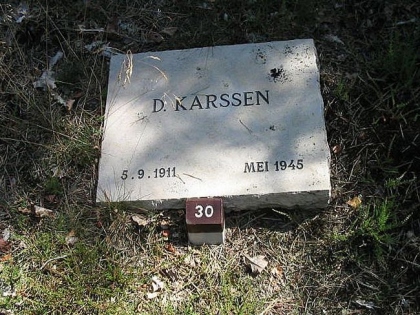 Grafsteen van Dirk Karssen