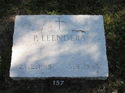 Grafsteen van Peter Leenders