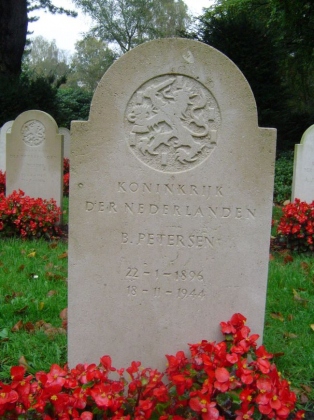 Grafsteen van Brand Petersen