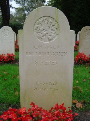 Grafsteen van Steven Pieper