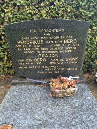 Grafsteen van Hendrikus van den Berg