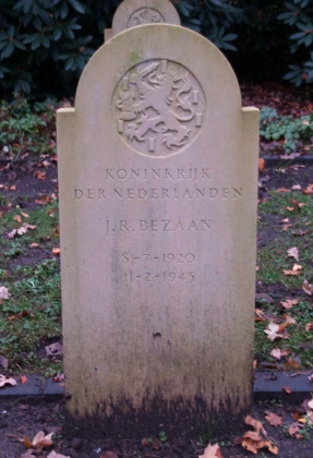 Grafsteen van Jaap Rijn Bezaan