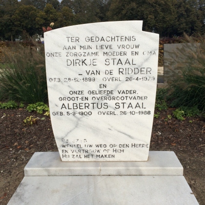 Grafsteen van Albertus Staal