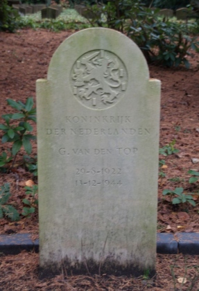 Grafsteen van Gijsbert van den Top